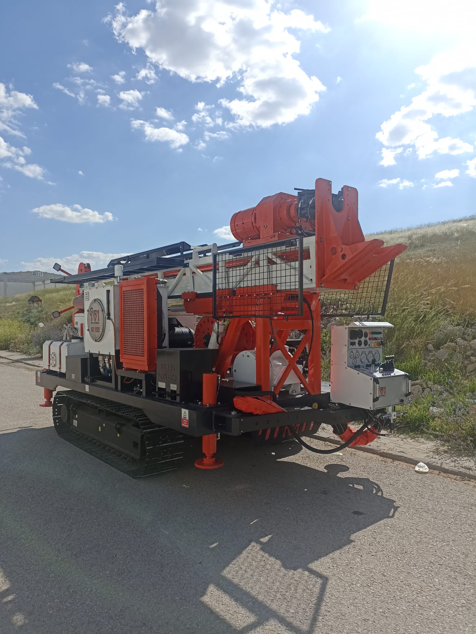 MD 1000 Hidrolik Sondaj Makinesi